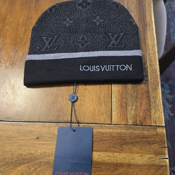 Louis Vuitton Black and Gray Beanie - Picture 1 of 5